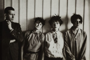 THE WOMEN OF THE BAUHAUS